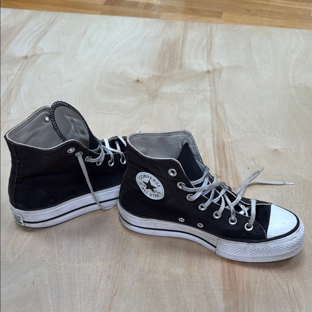 Converse Chuck Taylor All Star Lift- black and white